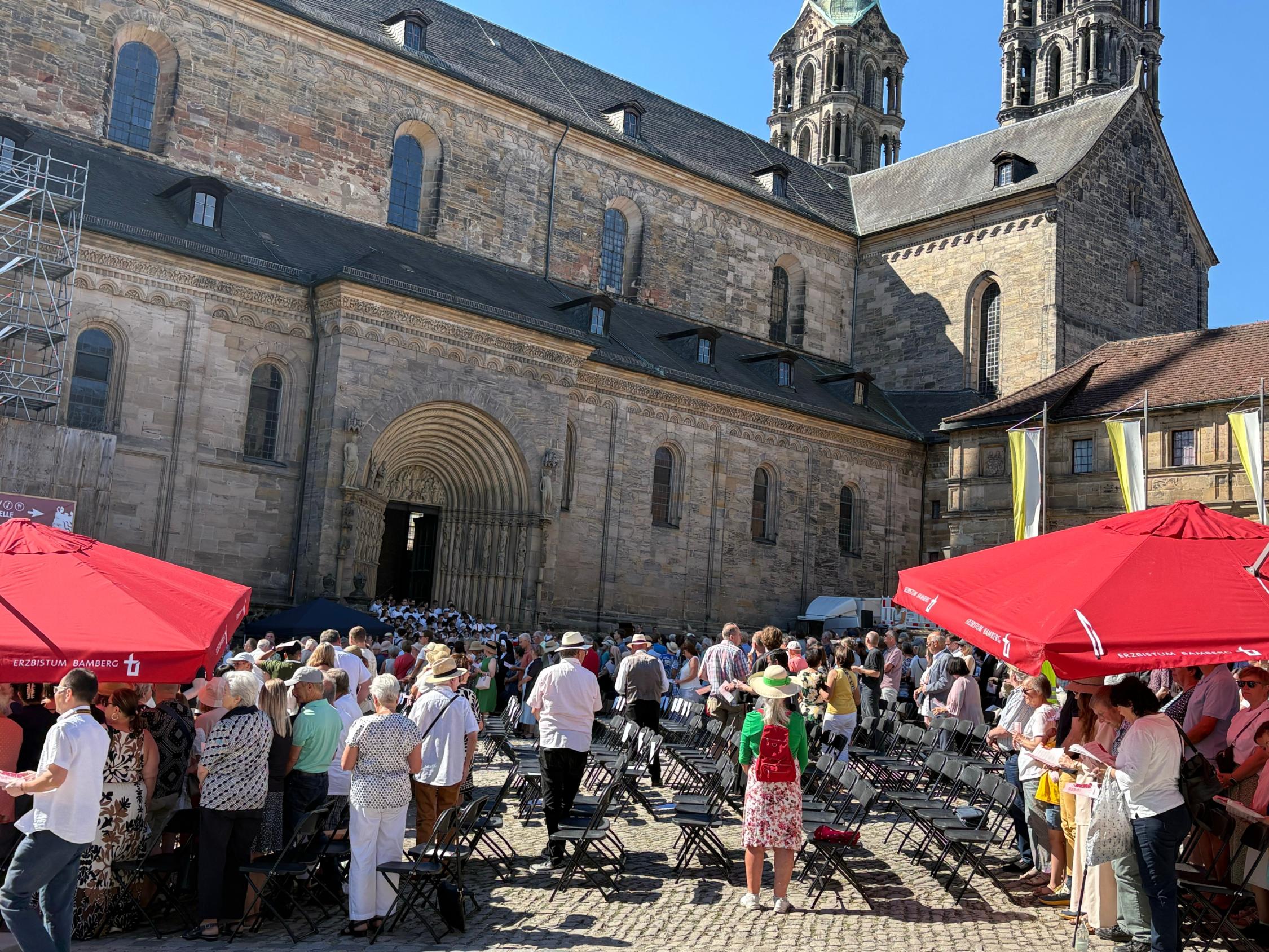 Gottesdienst am Domplatz