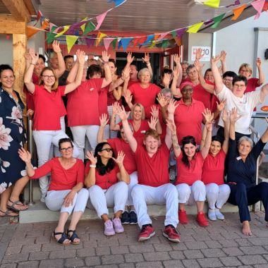 Fröhliches Pflegeteam der Caritas Neunkirchen am Brand