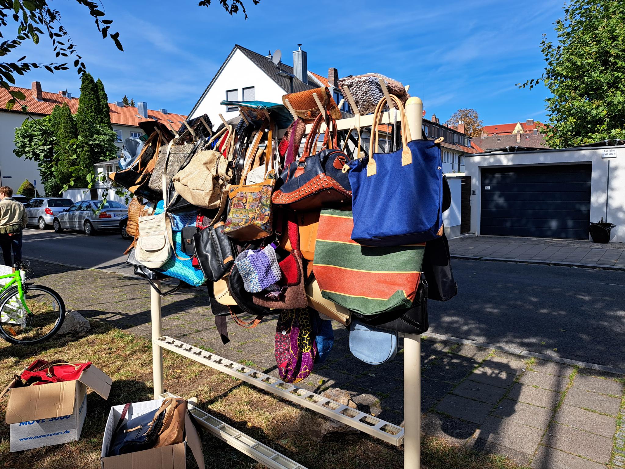 Handtaschen-Flohmarkt