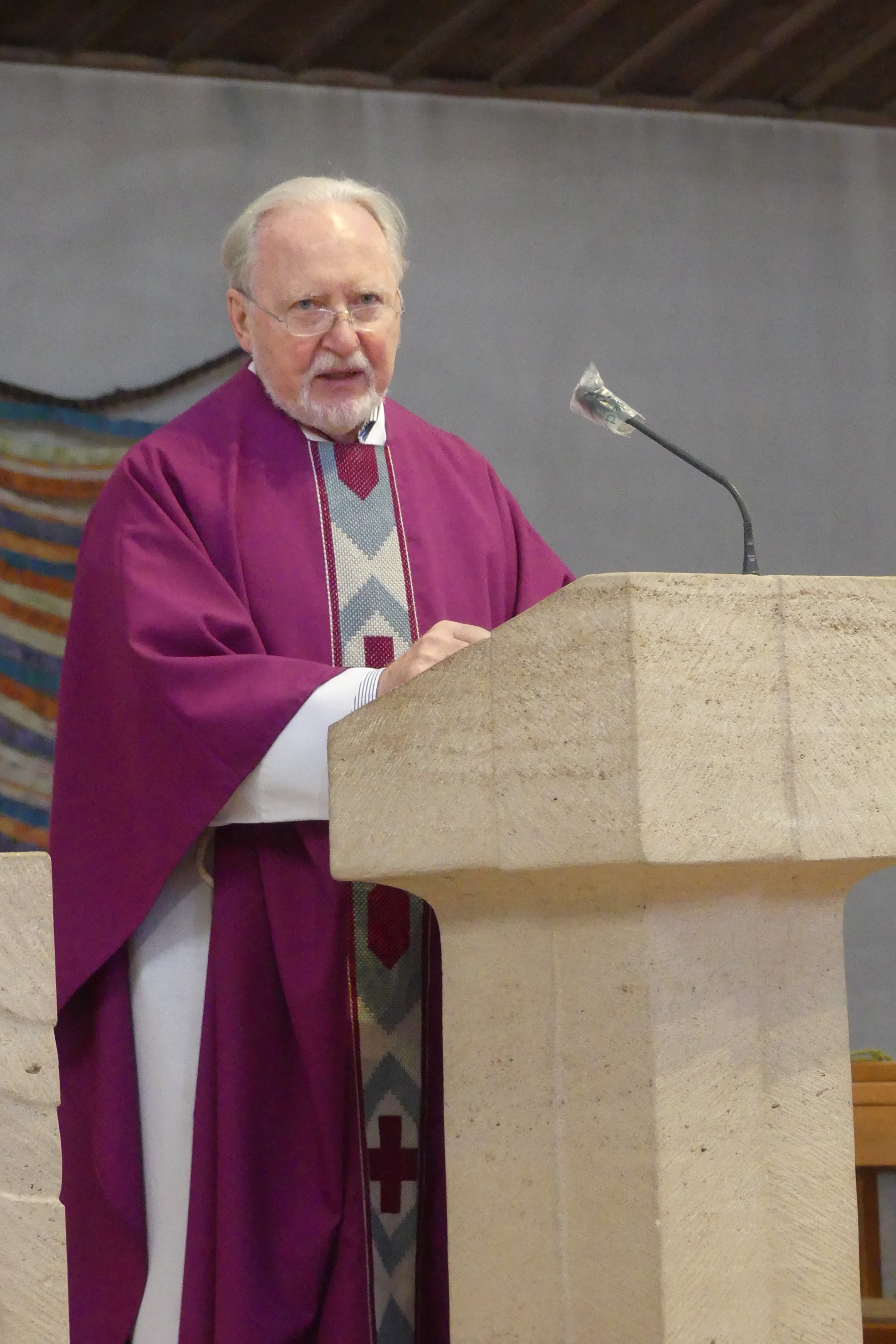 Herr Pfarrer Hanjo Sauer